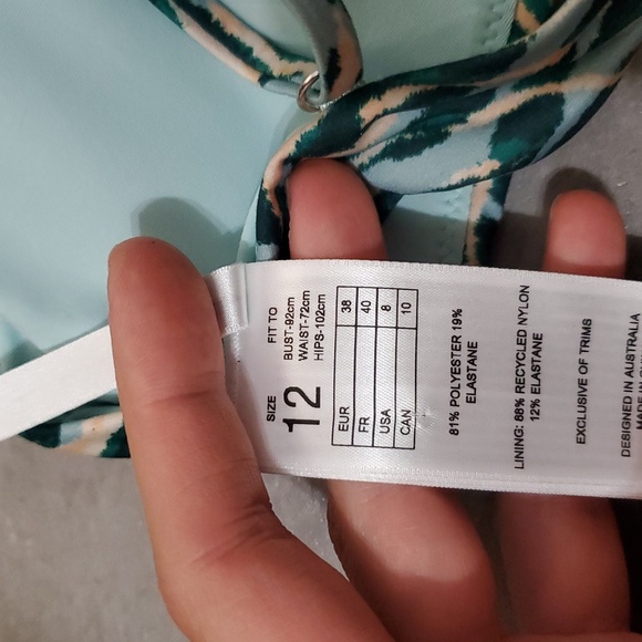 NWOT Seafolly Wild at Heart Drawstring Bralette Bikini Top. Evergreen. 8 US. - Picture 8 of 10